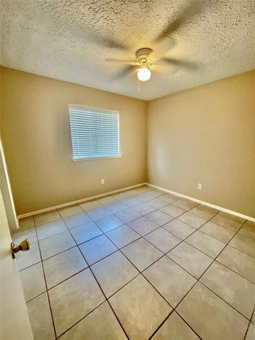 19319 Lazy Valley Drive, Katy, TX 77449