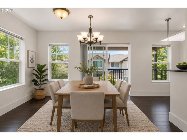 724 Nw 118TH Ave, Portland, OR 97229