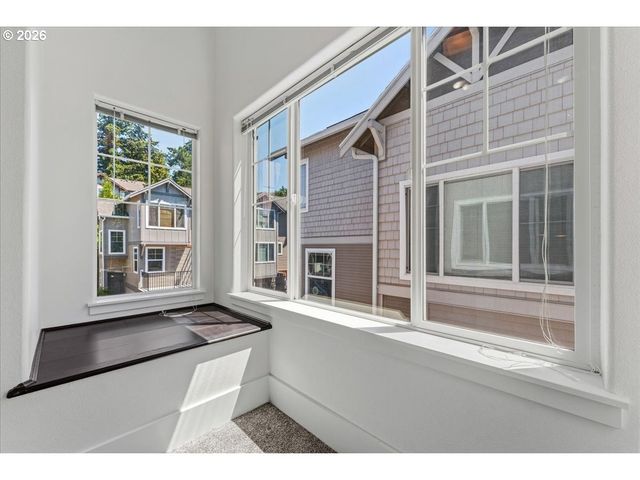 724 Nw 118TH Ave, Portland, OR 97229