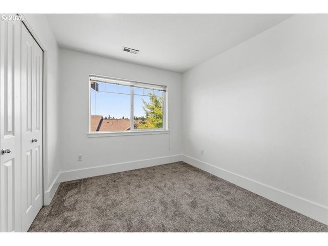 724 Nw 118TH Ave, Portland, OR 97229
