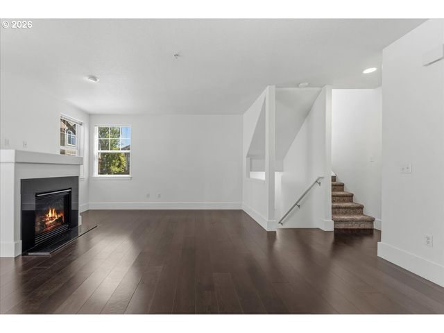 724 Nw 118TH Ave, Portland, OR 97229