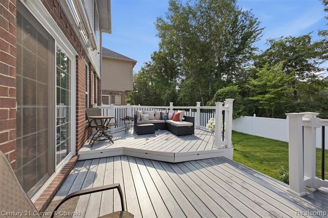 26643 Carly Drive, Brownstown, MI 48174