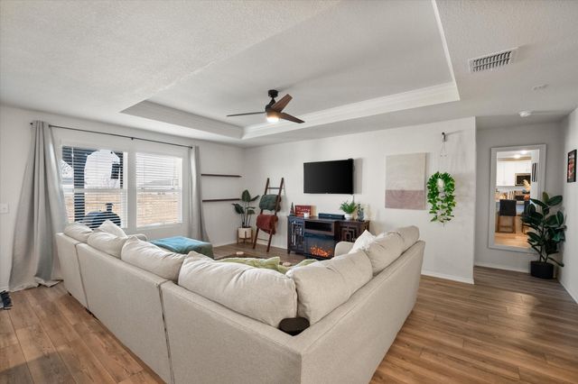 4520 Knoll Gardens Way, Fort Worth, TX 76036