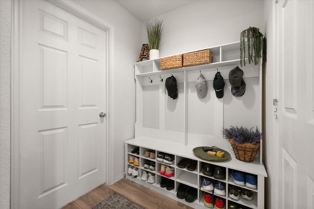 4520 Knoll Gardens Way, Fort Worth, TX 76036