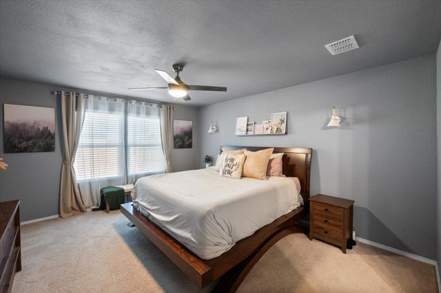 4520 Knoll Gardens Way, Fort Worth, TX 76036