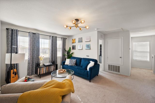 4520 Knoll Gardens Way, Fort Worth, TX 76036