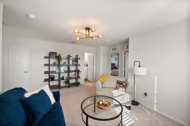 4520 Knoll Gardens Way, Fort Worth, TX 76036