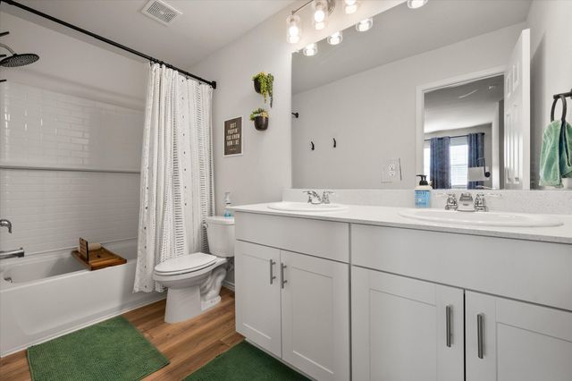 4520 Knoll Gardens Way, Fort Worth, TX 76036