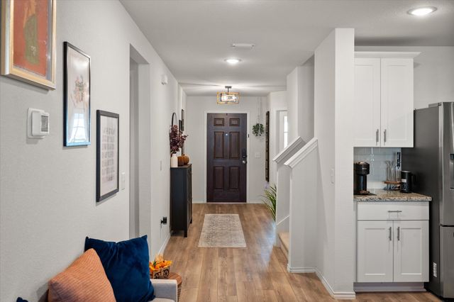 4520 Knoll Gardens Way, Fort Worth, TX 76036