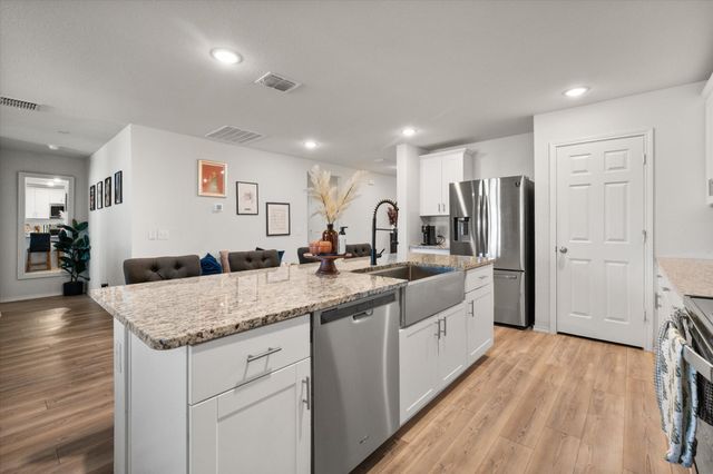 4520 Knoll Gardens Way, Fort Worth, TX 76036