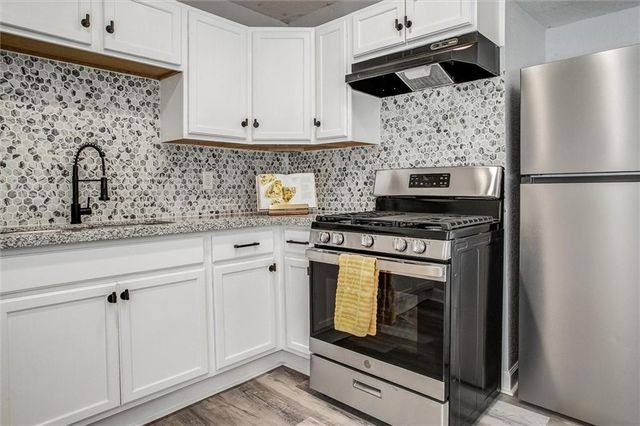 7119 E 111th Terrace, Kansas City, MO 64134