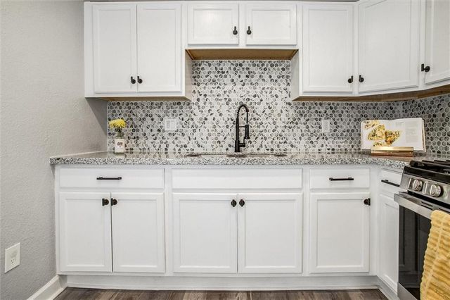 7119 E 111th Terrace, Kansas City, MO 64134