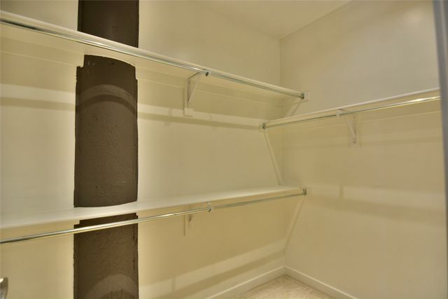 2600 W 7th Street 2820, Fort Worth, TX 76107