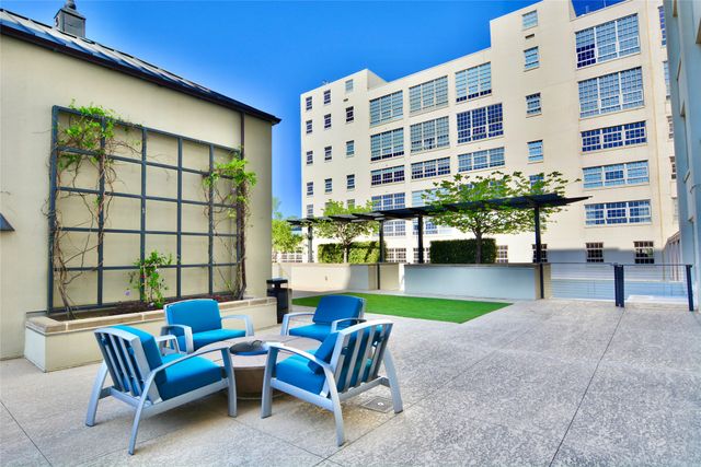 2600 W 7th Street 2820, Fort Worth, TX 76107