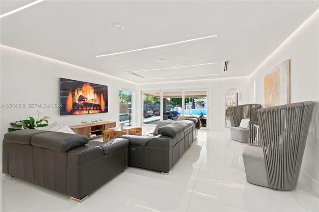 12930 Auralia Road, North Miami, FL 33181