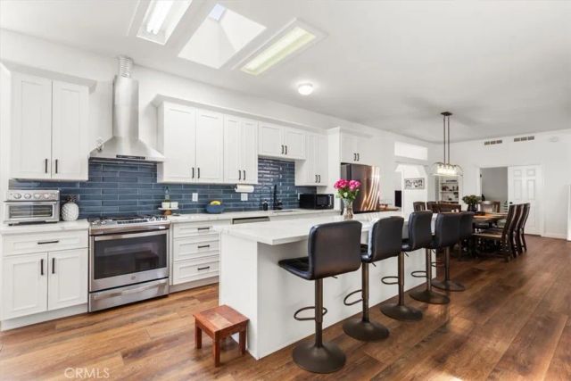 201 Crow, Fountain Valley, CA 92708