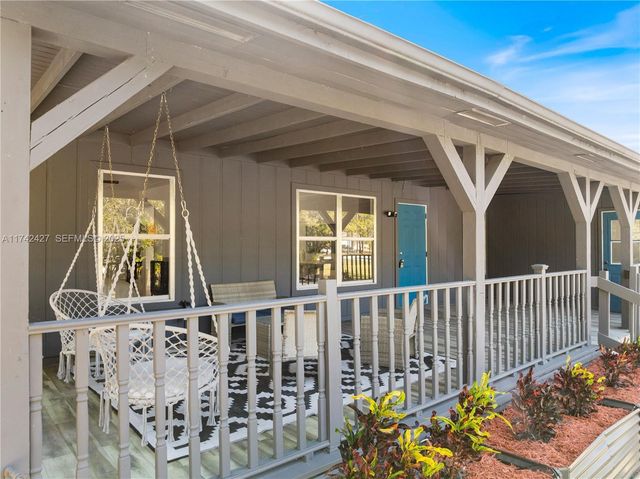 11448 N 68th St Street N, The Acreage, FL 33412