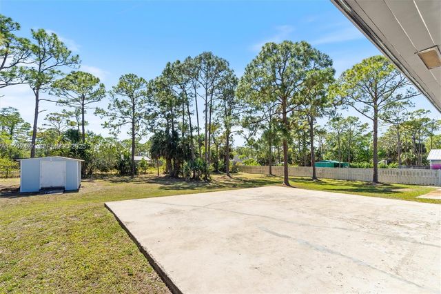 11448 N 68th St Street N, The Acreage, FL 33412
