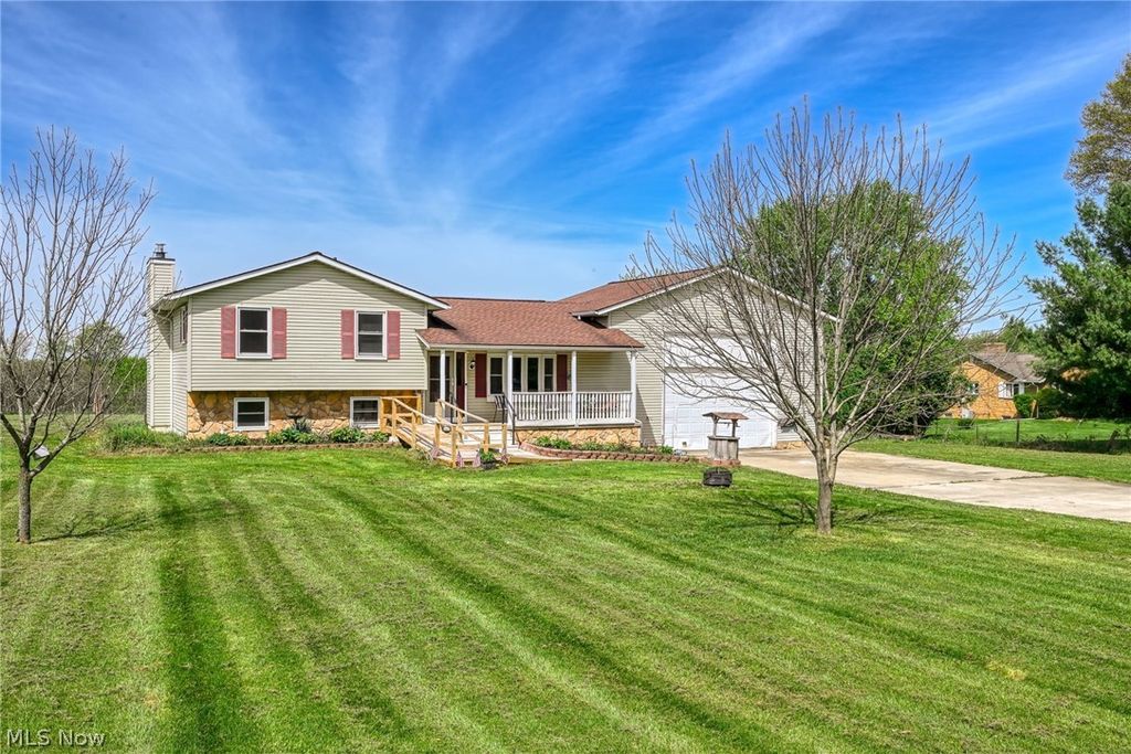 4715 Rock Spring Road, Ravenna, OH 44266