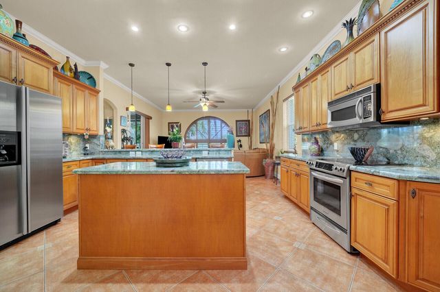 718 NW 177th Avenue, Pembroke Pines, FL 33029