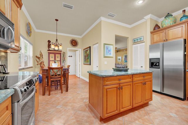 718 NW 177th Avenue, Pembroke Pines, FL 33029