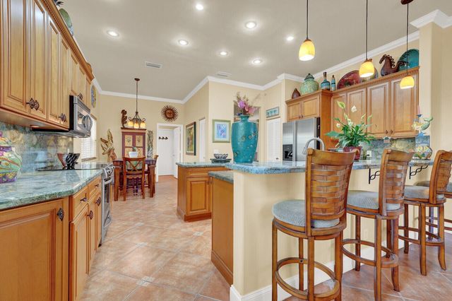 718 NW 177th Avenue, Pembroke Pines, FL 33029