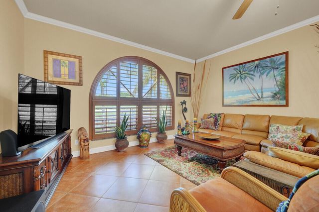 718 NW 177th Avenue, Pembroke Pines, FL 33029