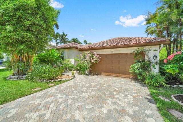 718 NW 177th Avenue, Pembroke Pines, FL 33029