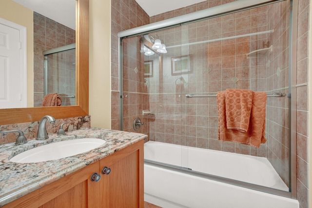 718 NW 177th Avenue, Pembroke Pines, FL 33029