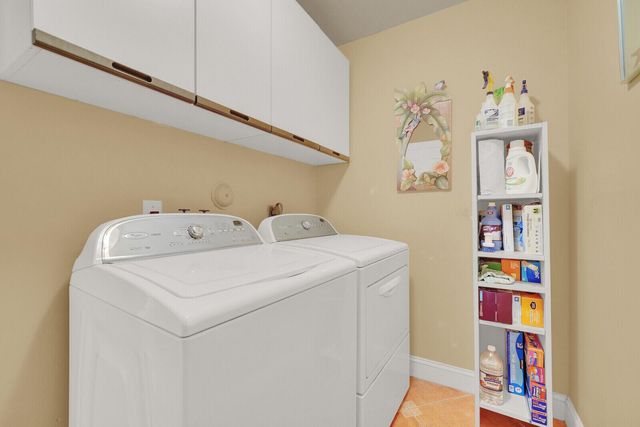 718 NW 177th Avenue, Pembroke Pines, FL 33029