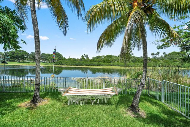 718 NW 177th Avenue, Pembroke Pines, FL 33029
