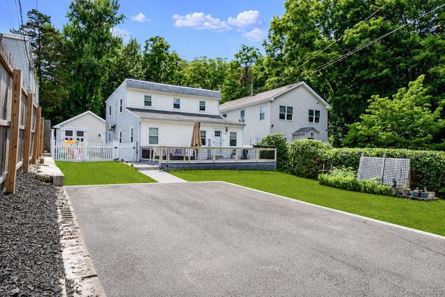 723 Park Avenue, Huntington, NY 11743