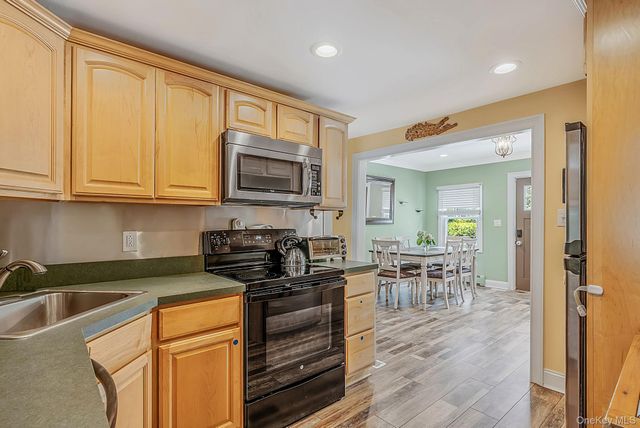723 Park Avenue, Huntington, NY 11743