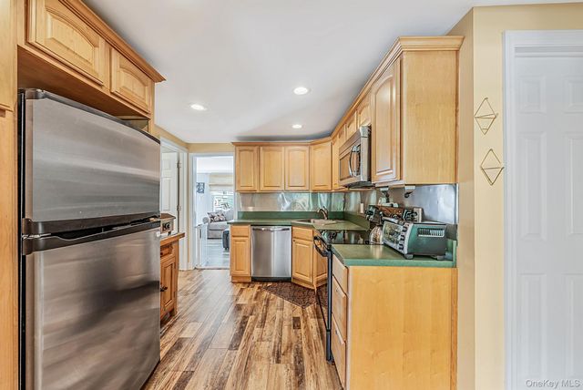 723 Park Avenue, Huntington, NY 11743