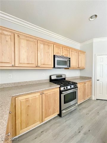 33 Tall Ruff Drive, Las Vegas, NV 89148