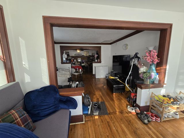 1221 Ross Avenue, Saint Paul, MN 55106