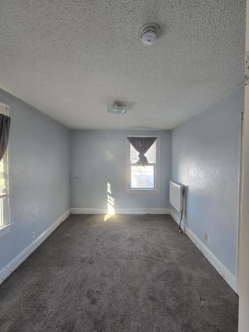 1221 Ross Avenue, Saint Paul, MN 55106