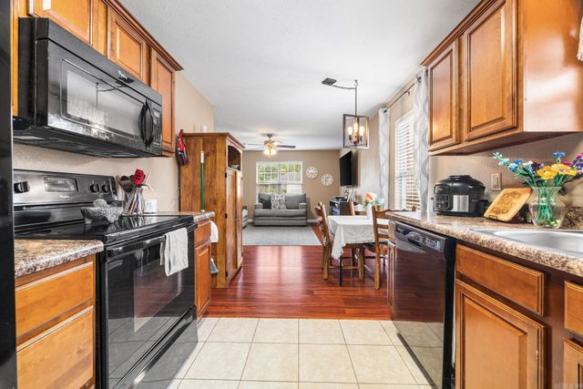 630 Shiloh Dr, Conway, AR 72032