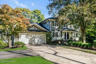 17 Woods End Road, Colts Neck, NJ 07722
