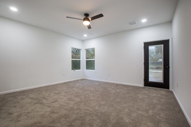 380 Deluvina Place SW, Albuquerque, NM 87105