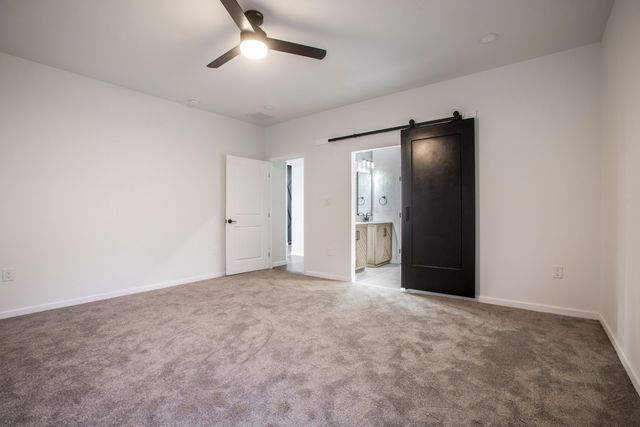 380 Deluvina Place SW, Albuquerque, NM 87105