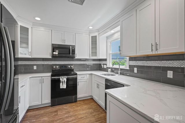 312 sharon Way C, Monroe, NJ 08831