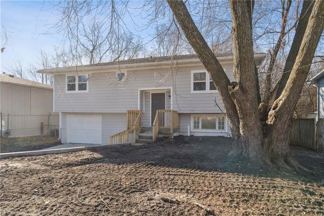 309 W Mcdonald Street, Edgerton, KS 66021