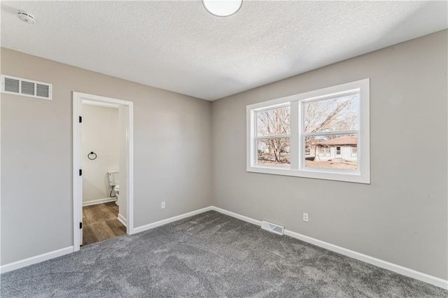 309 W Mcdonald Street, Edgerton, KS 66021