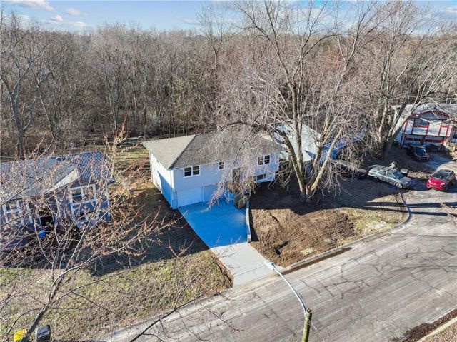 309 W Mcdonald Street, Edgerton, KS 66021