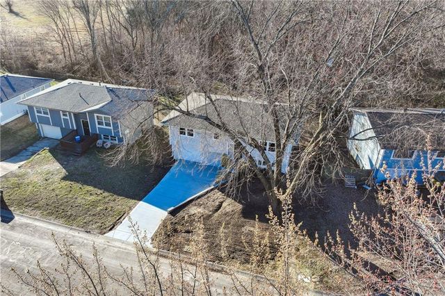 309 W Mcdonald Street, Edgerton, KS 66021