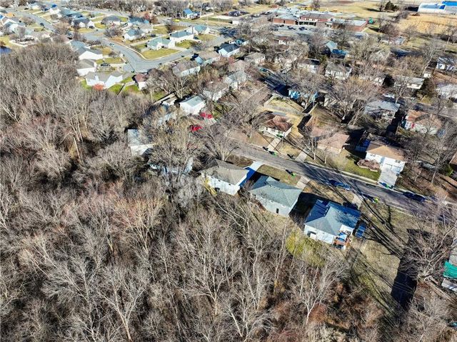 309 W Mcdonald Street, Edgerton, KS 66021