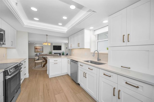 1660 GULF BOULEVARD PH5, Clearwater Beach, FL 33767