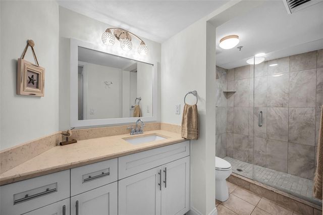 1660 GULF BOULEVARD PH5, Clearwater Beach, FL 33767