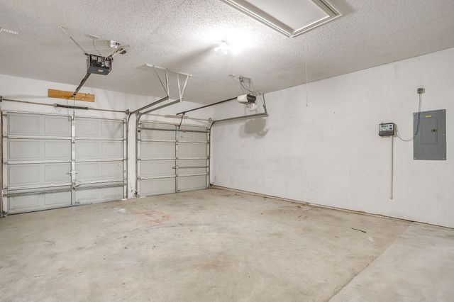 6937 Spring Valley Way, Fort Worth, TX 76132